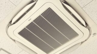 エアコン清掃で快適な夏を迎えましょう！
